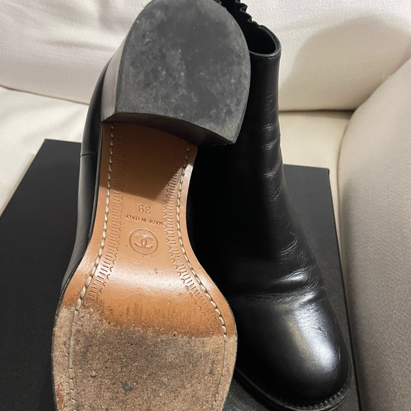 Chanel booties size 39 - Picture 3 of 3